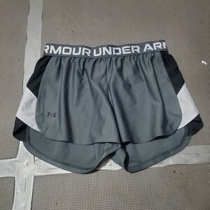 Underarmour shorts